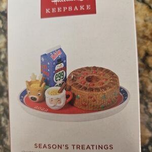 Hallmark Keepsake Ornament Seasons Treatings 2022